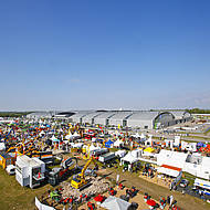Erfolgreiche Premiere der Demo-Messen recycling aktiv und TiefbauLive 2017 in Karlsruhe