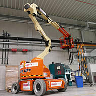 Arbeitsb&uuml;hnen Gagarin startet sein Gesch&auml;ft mit JLG B&uuml;hnen 