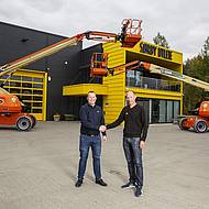 Riwal verkauft die weltweit ersten 22-Meter-Elektro-Hubarbeitsb&uuml;hnen