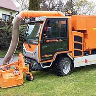 Kiefer: M&auml;hen und Saugen mit dem BOKIMOBIL