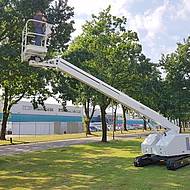 Custers&reg;: Neue 12m Raupenb&uuml;hne Verda 12