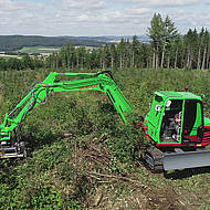 Takeuchi-Bagger TB 290-2 CM schafft im Klosterforst Zukunft