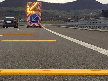 Warnschwelle von Maibach  f&uuml;r mehr Sicherheit im Stra&szlig;enverkehr