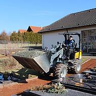 Kiesel: Gro&szlig;e Anbauger&auml;te-Produktpalette f&uuml;r Kompaktmaschinen