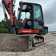 „Automatik einschalten und fahren“ – Baggerschildsteuerung in der Praxis