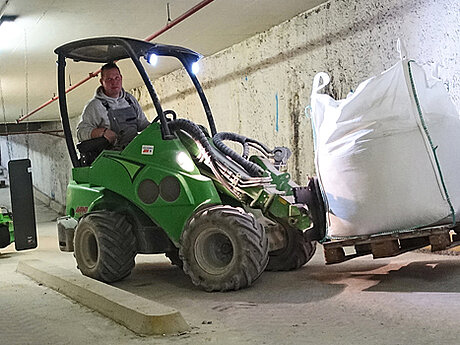 AVANT 635 Multifunktionslader - Kraftpaket bei kleinster Bauh&ouml;he 