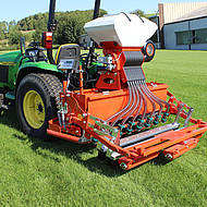 Neue Rasenmaschine mit Mehrwert-L&ouml;sung f&uuml;r die Nachsaat vorgestellt