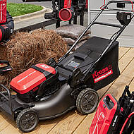 Zwei neue Kress-60-V-Professional-Akku-Mäher: überragende Kraft durch bahnbrechende Technologie