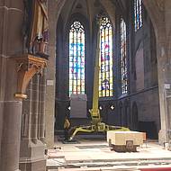 Schwenk Arbeitsb&uuml;hnen mit der Raupenb&uuml;hne &bdquo;Leo 23T&ldquo; im Einsatz