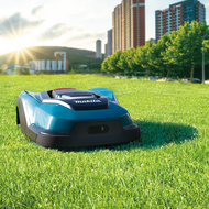 Akkuwerkzeug-Hersteller präsentiert ersten Mähroboter 