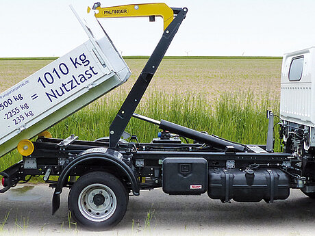 Palfinger City Abroller mit Kunath Alu Abrollpritsche f&uuml;r leichte Nutzfahrzeuge