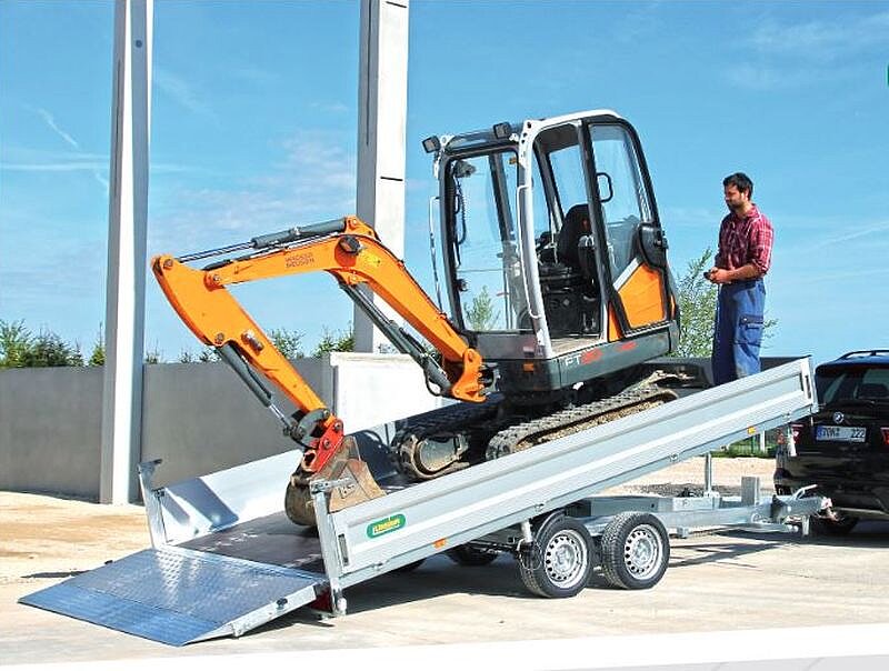 Anhänger Zentrale Herb mit neuem Anhänger DUO im Programm