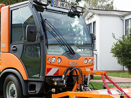 Multicar TREMO: Der schonende Gr&uuml;nfl&auml;chenpfleger