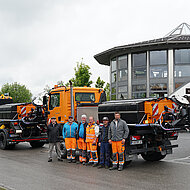 Bauhof Füssen erhält zwei Fahrzeuge mit moderner Streuer-Technik