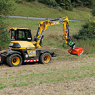 Kreisbauhof Regensburg: Sicherheit und optimiertes Arbeiten im Stra&szlig;enverkehr 