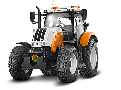 STEYR CVT T4B mit neuem Kommunalrahmen: Tausendsassa f&uuml;r kommunale Dienste 