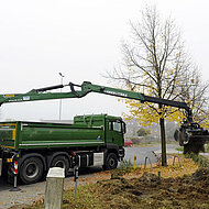 Palfinger: Einer f&uuml;r alles im Garten- und Landschaftsbaubetrieb