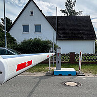 Umleitung statt Schleichweg dank mobiler Schranke