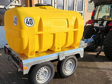 Erweiterung des Produktprogramms um Wasserfass-Anhänger