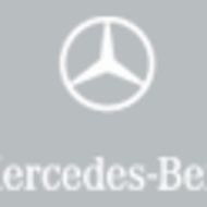 Der Mercedes-Benz Unimog demonstriert seine F&auml;higkeiten auf der "demopark" in Eisenach