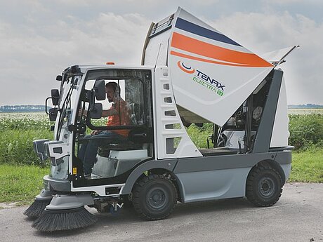 HEN-AG erweitert Produktportfolio um Elektro-Kehrmaschinen von Tenax