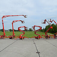 Easylift Raupen-Arbeitsb&uuml;hnen &uuml;berrollen Deutschland und &Ouml;sterreich