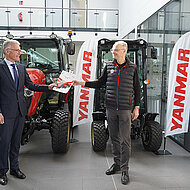 Yanmar und Wassenberg schlie&szlig;en Masterh&auml;ndlervertrag f&uuml;r Kompakttraktorengesch&auml;ft