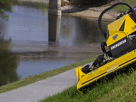 Bezwinger jeder kommunalen Baustelle: Die unverzichtbaren Multitalente ROBO und ILF von Energreen