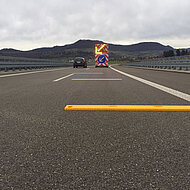 Warnschwelle sichert Einsatzstelle