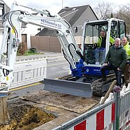 H&ouml;chst beweglich arbeiten mit dem Kompaktbagger Takeuchi TB240