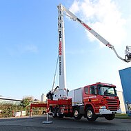 PALFINGER Hubarbeitsb&uuml;hne P 900 &ndash; Mateco investiert in die Top Klasse