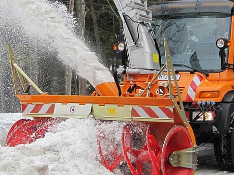 NEU: ZAUGG-Schneepflug G21