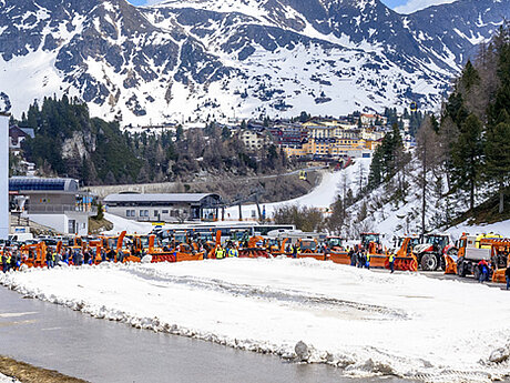 Kahlbacher tourt mit 5.000 PS durch Obertauern