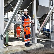 F. Engel K/S:  Mit der Warnschutzkleidung &bdquo;Safety Light&ldquo; sichtbar sicher im Hochsommer