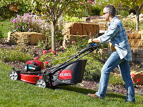 Neu: Der Toro Recycler mit Allradantrieb und Automatic Drive