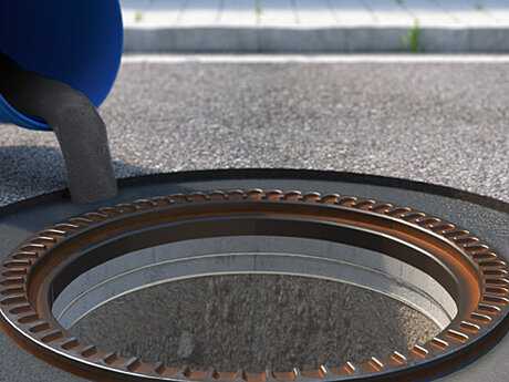 Triflex stellt neues Sanierungssystem f&uuml;r Schachtabdeckungen vor
