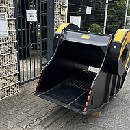 Backenbrecher-L&ouml;ffel: Material direkt vor Ort zerkleinern