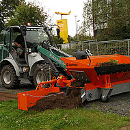 Finliner: Material-Verteilschaufel am Flughafen im Einsatz