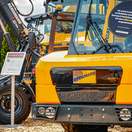 Elektrisierender Erfolg: E-Maschinen &uuml;berzeugen Messe-Besucher