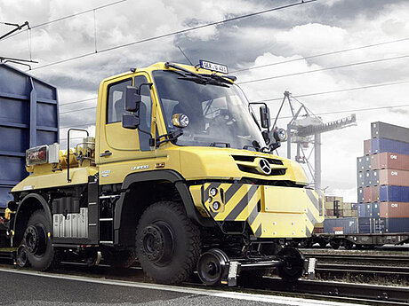 Neuer Unimog von Mercedes-Benz setzt Umwelt-Standards 