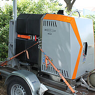 Umweltbewusste Wildkrautbek&auml;mpfung durch Strom-Gas-Kombination