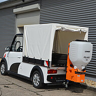 458 Winterdienstfahrzeug: Schneeschieber unter Strom