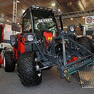 F.X.S Sauerburger pr&auml;sentierte auf der Agritechnica den neuen Grip4-50 