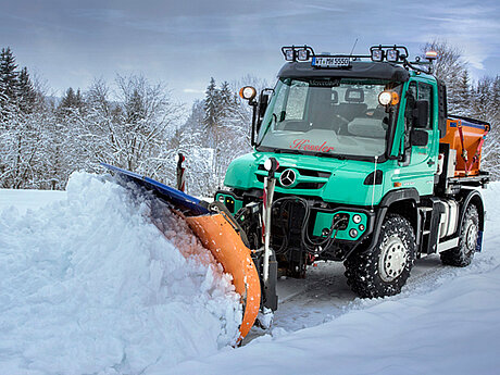 Der Unimog: Zugmaschine, Transportprofi und Ger&auml;tetr&auml;ger in einem 