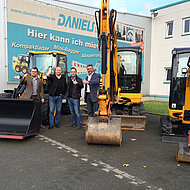 DEMCO JCB vergr&ouml;&szlig;ert Service-Netzwerk