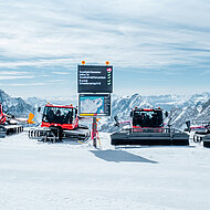 Innovative LED-RGB-Pistenleitafeln für die Zugspitze
