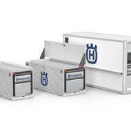 Husqvarna stellt modulare Ladelösung für längere Betriebszeit vor