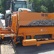 Bankettfertiger f&uuml;r effiziente Sanierungsarbeiten