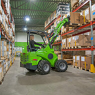 Neuheit: Der AVANT e5, ein vollelektrisch batteriebetriebener Kompaktlader 