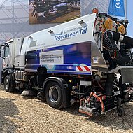 FAUN pr&auml;sentierte auf der bauma zwei Kehrmaschinen der Baureihe VIAJET